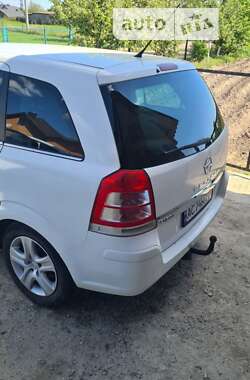 Мінівен Opel Zafira 2011 в Луцьку