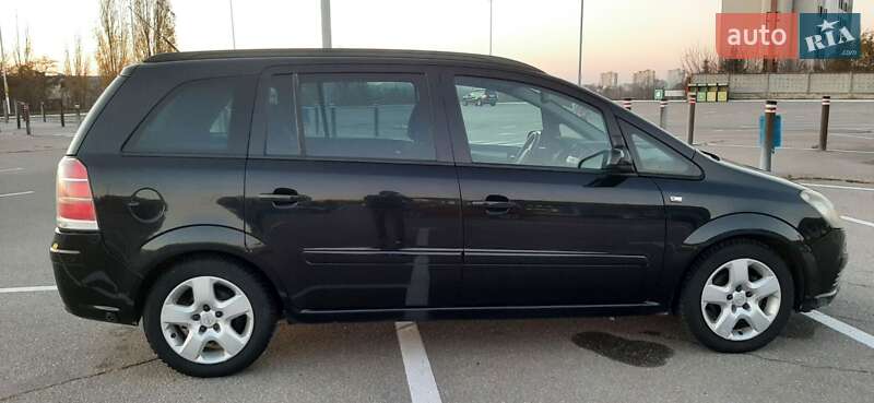 Минивэн Opel Zafira 2006 в Харькове