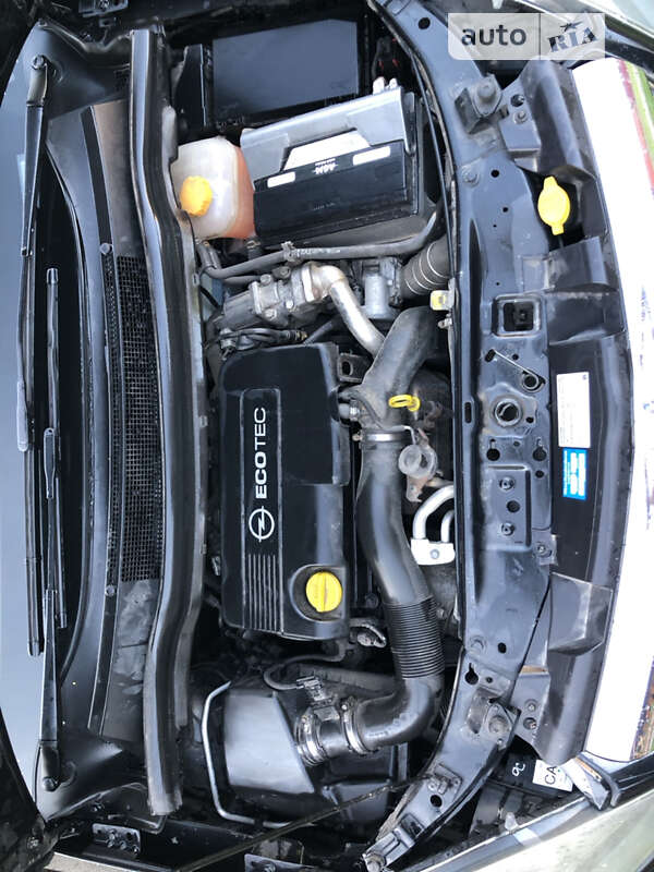 Минивэн Opel Zafira 2013 в Луцке