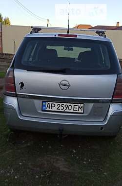 Минивэн Opel Zafira 2006 в Киеве