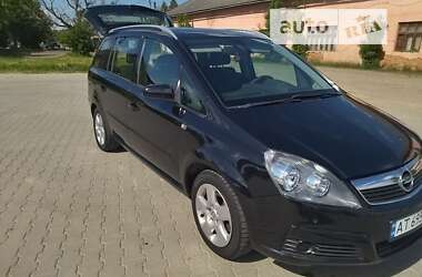 Минивэн Opel Zafira 2006 в Косове