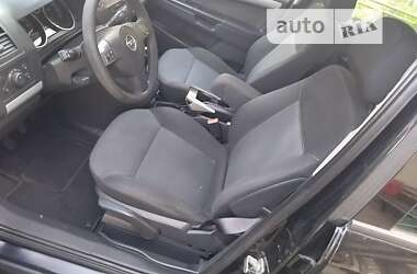 Минивэн Opel Zafira 2006 в Косове