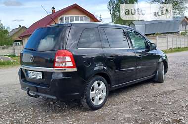 Минивэн Opel Zafira 2011 в Турке