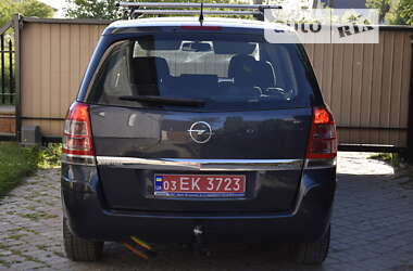 Минивэн Opel Zafira 2009 в Турийске
