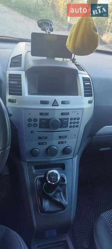 Мінівен Opel Zafira 2009 в Тернополі фото 2 Мінівен Opel Zafira 2009 в Тернополі