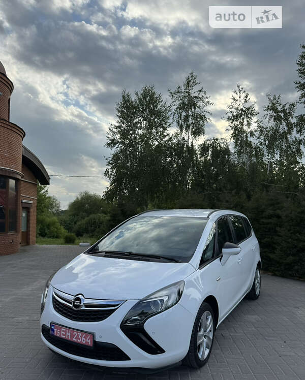 Минивэн Opel Zafira 2014 в Дубно