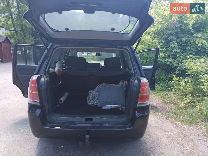 Мінівен Opel Zafira 2006 в Києві