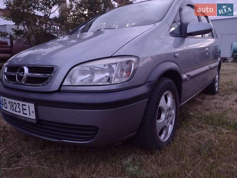 Opel Zafira 2004