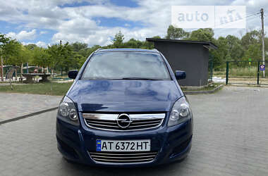 Мінівен Opel Zafira 2012 в Івано-Франківську