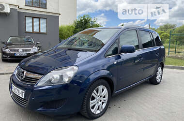 Минивэн Opel Zafira 2012 в Ивано-Франковске