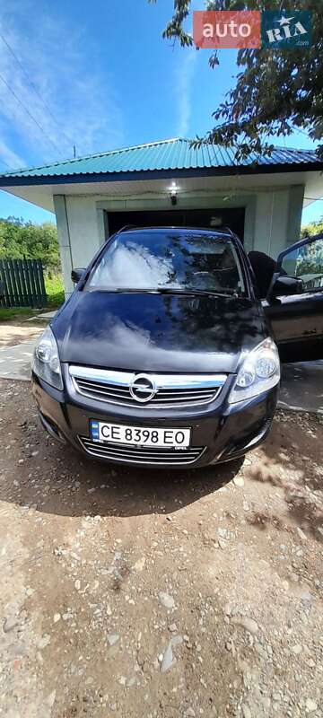 Минивэн Opel Zafira 2013 в Сторожинце