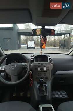 Мінівен Opel Zafira 2007 в Івано-Франківську