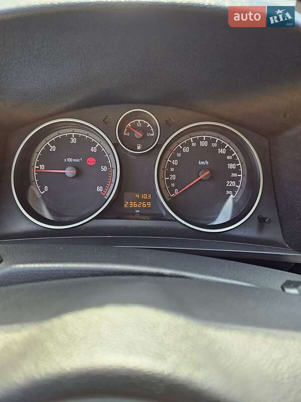 Мінівен Opel Zafira 2010 в Добротворі