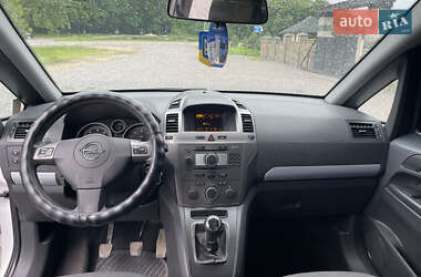 Минивэн Opel Zafira 2006 в 