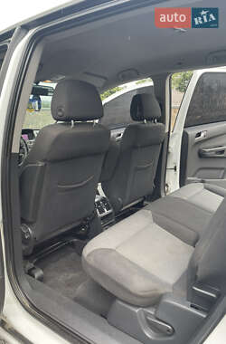 Минивэн Opel Zafira 2006 в 