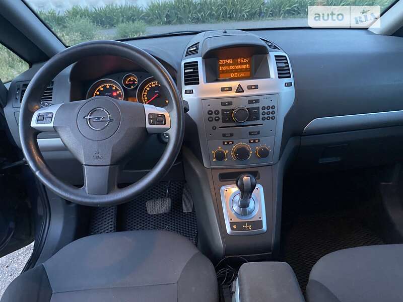 Мінівен Opel Zafira 2009 в Кривому Розі