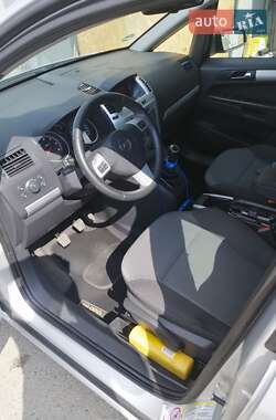 Мінівен Opel Zafira 2009 в 
