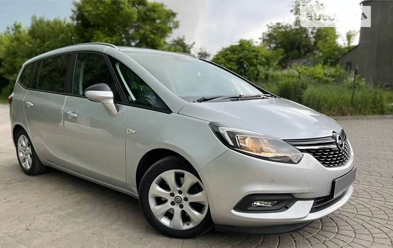 Мінівен Opel Zafira 2017 в Луцьку