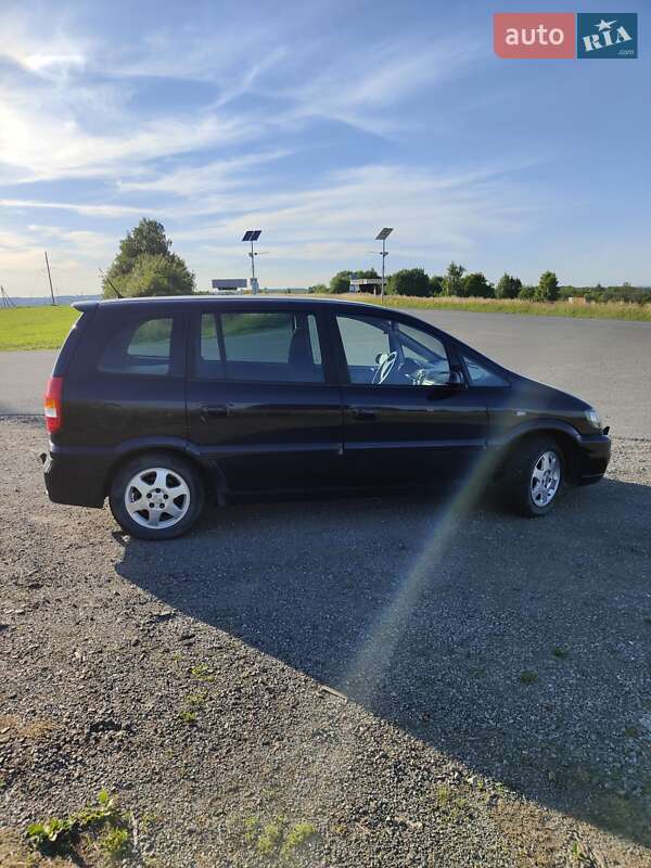 Минивэн Opel Zafira 2003 в Львове