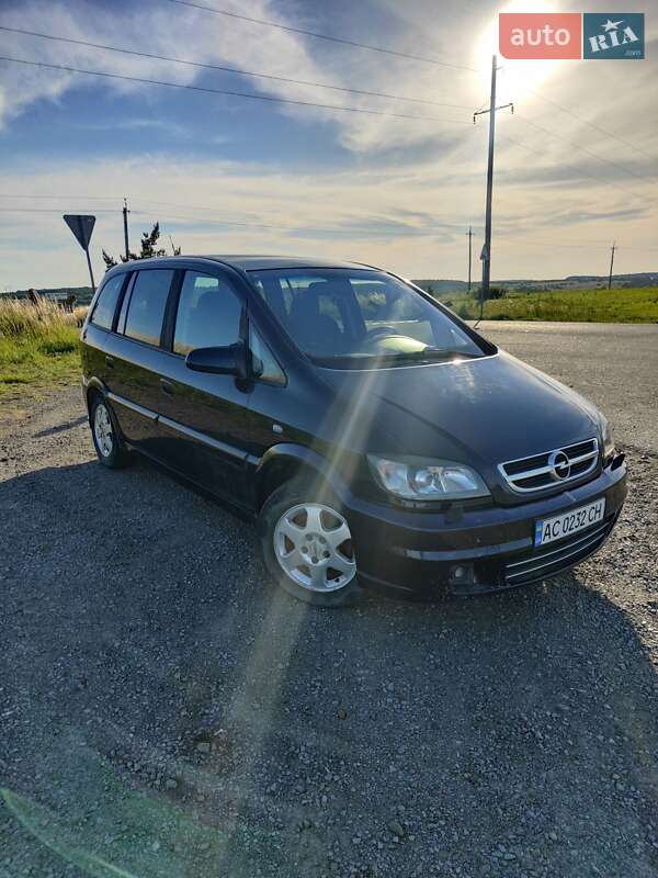 Минивэн Opel Zafira 2003 в Львове