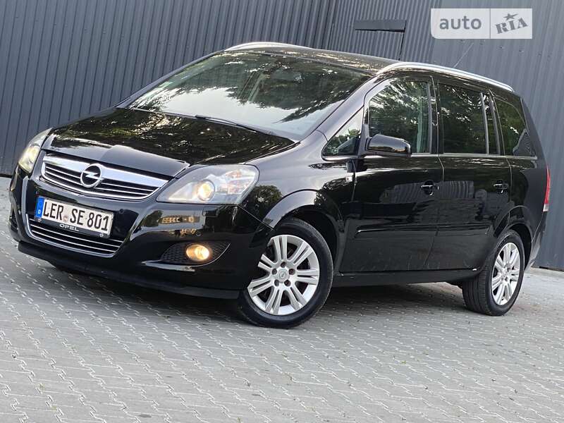 Мінівен Opel Zafira 2009 в Дрогобичі