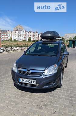 Минивэн Opel Zafira 2008 в Черноморске