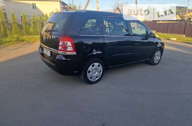 Мінівен Opel Zafira 2011 в Коломиї