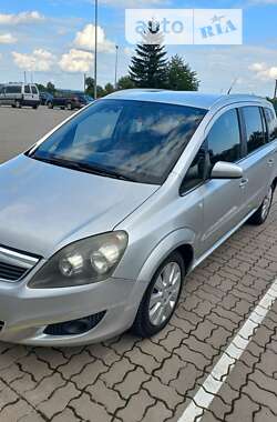 Минивэн Opel Zafira 2008 в Яворове