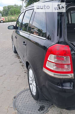 Минивэн Opel Zafira 2009 в 