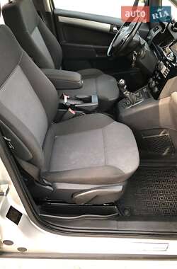 Мінівен Opel Zafira 2010 в 