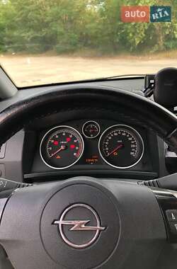 Мінівен Opel Zafira 2010 в 