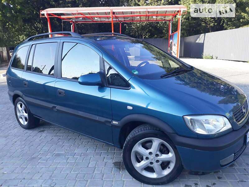 Мінівен Opel Zafira 2001 в Дніпрі