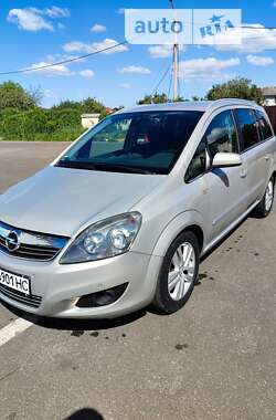 Мінівен Opel Zafira 2008 в Ірпені