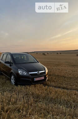 Минивэн Opel Zafira 2007 в Луцке