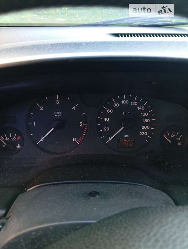 Минивэн Opel Zafira 2000 в Старом Самборе