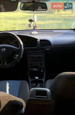 Минивэн Opel Zafira 2003 в 