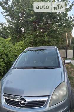 Минивэн Opel Zafira 2006 в Милой