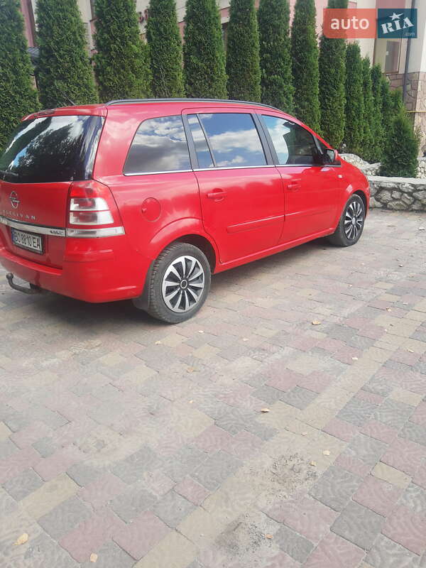 Минивэн Opel Zafira 2011 в Тернополе