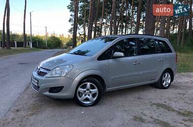 Минивэн Opel Zafira 2008 в 