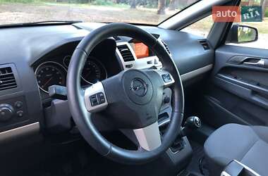Минивэн Opel Zafira 2008 в 