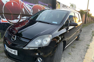 Минивэн Opel Zafira 2008 в Луцке