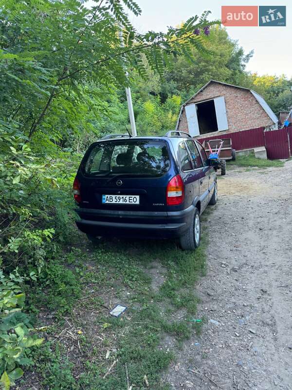 Минивэн Opel Zafira 1999 в Могилев-Подольске