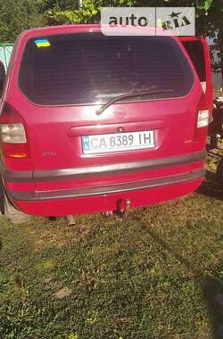 Мінівен Opel Zafira 2004 в Чорнобаї