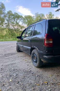 Минивэн Opel Zafira 2000 в 