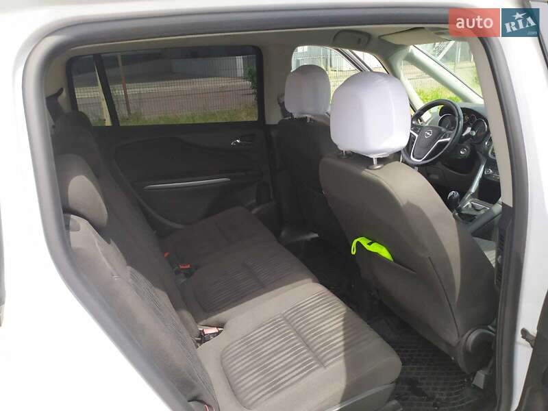 Мінівен Opel Zafira 2013 в Костопілі фото 7 Мінівен Opel Zafira 2013 в Костопілі