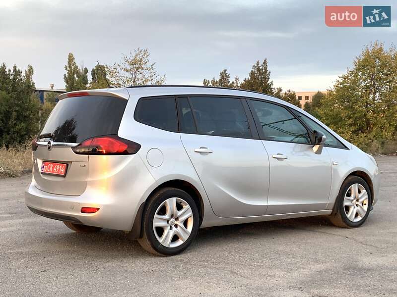 Минивэн Opel Zafira 2014 в Днепре