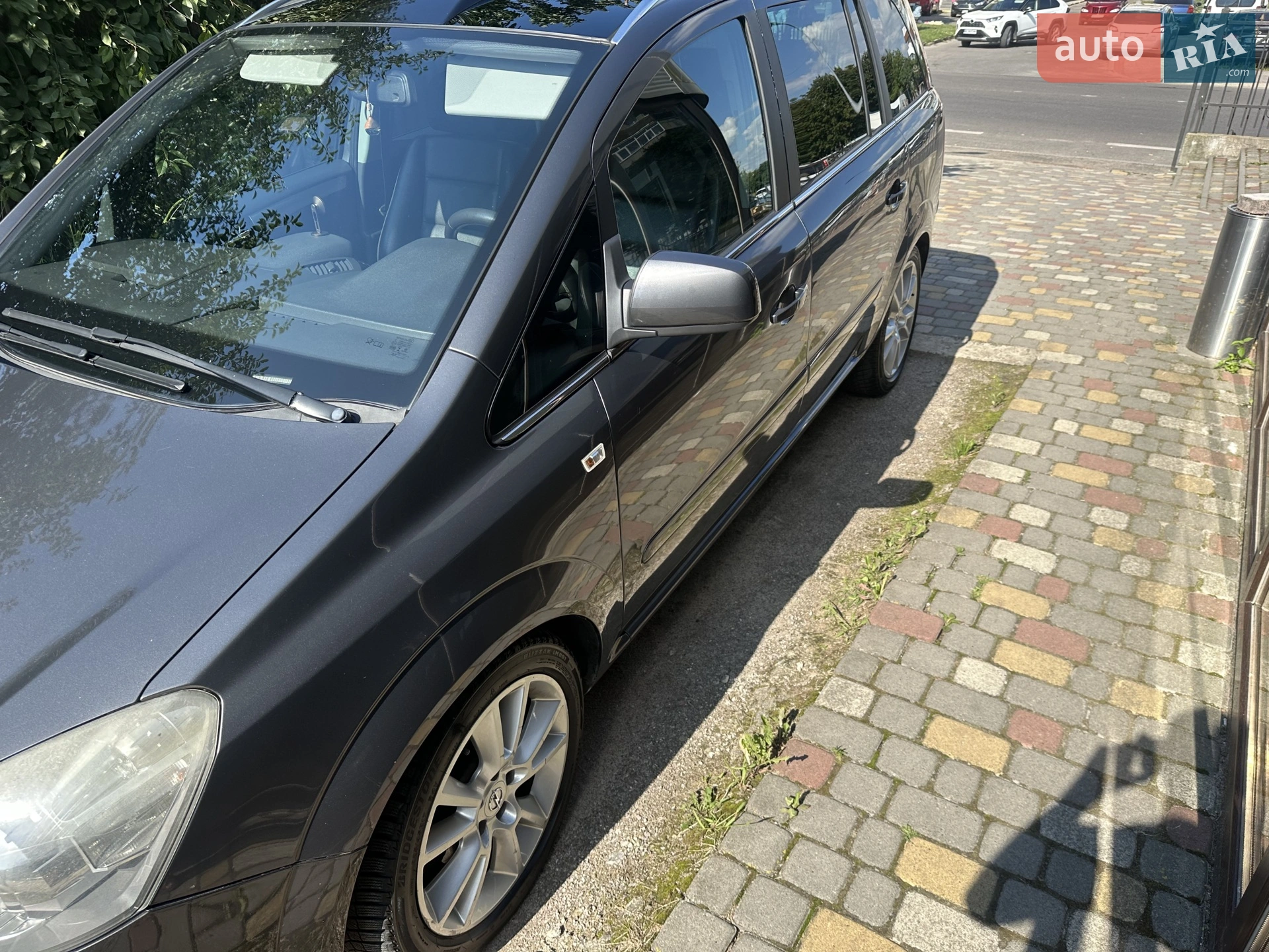 2010 Opel Zafira - мініатюра 2