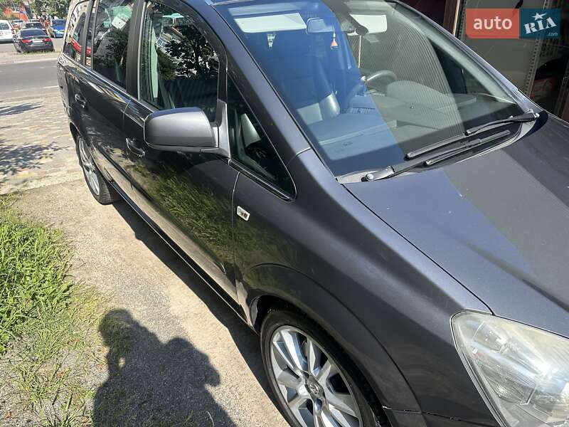 Мінівен Opel Zafira 2010 в Володимирі
