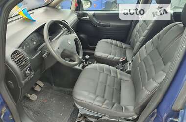 Мінівен Opel Zafira 2004 в Южноукраїнську