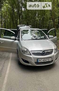 Мінівен Opel Zafira 2010 в Луцьку